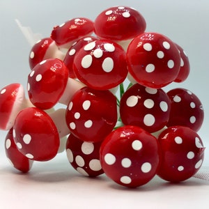 20 Red Mushrooms - German Spun cotton inspired! NEW Miniature Garden-Dolls