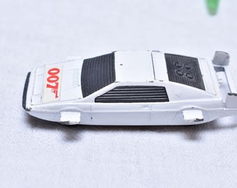 Vintage Die Cast Car Corgi Juniors 007 James Bond Lotus Esprit Made in GT. Brittain 1970's