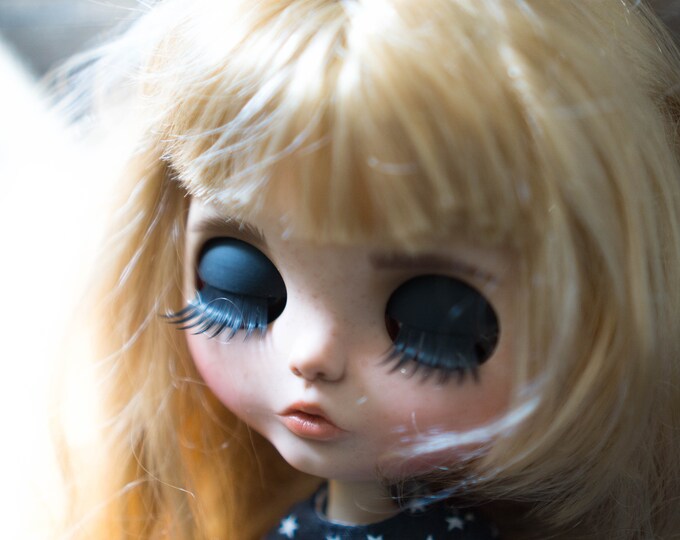 Blythe custom doll Gold hair
