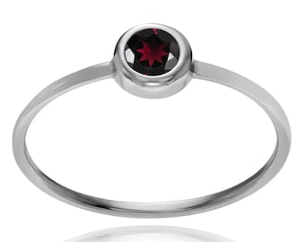 Garnet ring,92.5% sterling silver garnet ring,silver ring