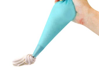 Silicone Icing Piping Bag + 12 Nozzle Set / Frosting Cake Baking Decorating Tool / Piping Pastry Bag Squeezer / Stainless Steel Nozzle Set