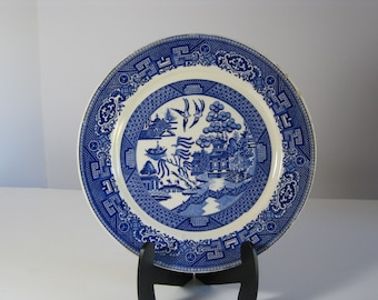 Vintage Blue Willow porcelain china luncheon plate from Homer Laughlin, made in USA