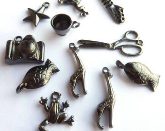 Set of 11 pendants mixed gunmetal DY020 L2