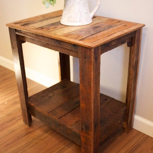Pallet End Table/Nightstand/Accent Table