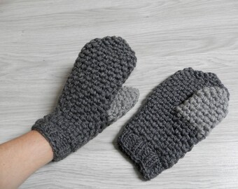 Very warm gloves gray mittens