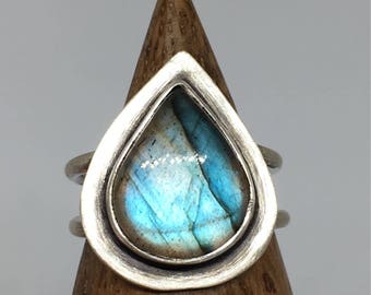 Labradorite Ring, Labradaorite Jewelry, Teardrop Ring, Blue Ring, Statement Ring, Handmade Ring, Blue Stone Ring, Minimalist Jewelry