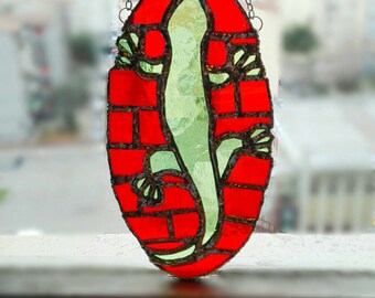 Stained Glass Gecko. Stained Glass home decor, suncatcher garden decor, window decor.