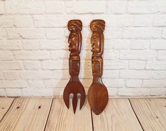 Vintage Carved Wood Fork and Spoon Serving Utensils Salad Server Set