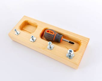 Graded Montessori screw board (cross)