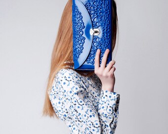 Vinyl handbag / vinyl clutch bag / blue pvc shoulder bag / vegan designer handbag / non leather clutch purse / printed pvc / standout design