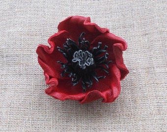 Poppy Lapel Pin, Leather Poppy brooch, Poppy pin, leather flowers, Red, Remembrance Day, Veterans day poppy, Lapel Flower, Memorial Day