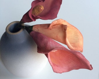 Sugar Flower Calla Lilies, custom wedding cake topper