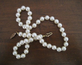 Knotted Pearl Choker - 196