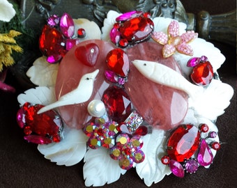 belt buckle with vintage jewelry