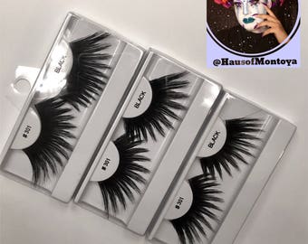 Drag Queen Lashes: 301s