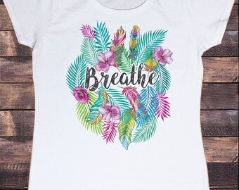Women's T-Shirt 'Breathe' Beautiful wildlife leaves American feathers Print TS1134