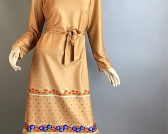 Vintage 70s Dress// 70s Day Dress// Deadstock Beige Dress blue poppies (F1)