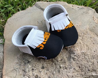 Pittsburgh Steelers Baby Shoes Moccasins - Handmade Moccs // Baby Moccs // Football Moccasins // TEXAS MOCCS // Baby Moccasins