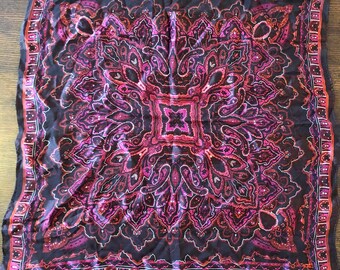 Vintage Oscar de la Renta Square Magenta/Dark Pink and Black Scarf. 100% Silk Scarf for Neck or Head.