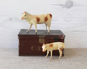 Vintage Pair of German Putz Stick Leg Cows, Vintage German Cow Figures