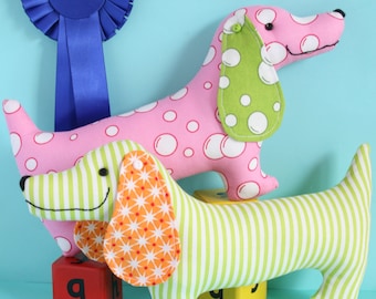 Best in show dog sewing pattern,sausage dog pattern, plush dog, plush pdf pattern, dog PDF, wiener dog, sausage dog, sausage dog toy,