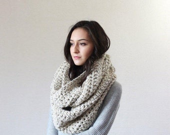 The Strasbourg - OATMEAL // Super Chunky Infinity Scarf, loop scarf, circle scarf, cowl, snood