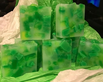Aloe with green tea tree essential oil chunks