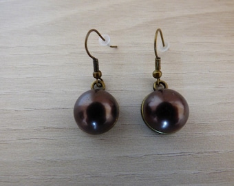 EARRINGS BRASS METAL AND DOME BROWN