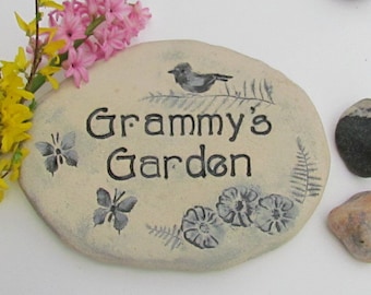 Personalized Grammy gift, Grammy garden stone. Mother's Day gift for Grammy. Grammy's Garden sign. "Grammy's Garden" plaque.