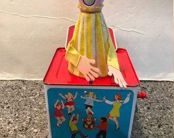 Vintage Hasbro 1970 Romper Room "Happy" Jack-in-the-Box. #989