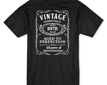 Vintage Premium Quality 40 Years Of Awesomeness Men's Black T-shirt