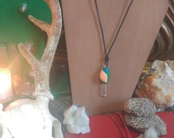 Quartz crystal dabber necklace. Glow in the dark. Crystal jewelry. Dab on the go. Hippie style. Boho chick. 420 friendly. Summer time.