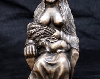 Earth Mother Goddess statue - Pagan goddess of fertility, life and power.
