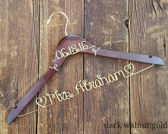 Wedding Hanger, Bridal Hanger, Mrs Hanger, Bride Hanger, Wedding Dress Hanger, Bridesmaid Hanger, Gifts for Her, Personalized Hanger, Gift