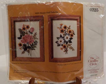 Creative Circle Stitch Kit Roses and Daisies Made in USA