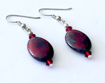 Red and green festive earrings, holiday earrings, Christmas earrings, ceramic drop earrings