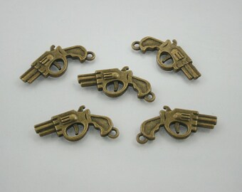 10 pcs Zinc Antique Brass Handgun Pistol Revolver Charms Pendants Decorations Findings 16 mm. SPG4