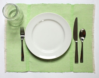 LYN Placemats | Set of 4 | Lime