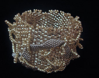 SNOW CRYSTAL beaded cuff bracelet EBW Team