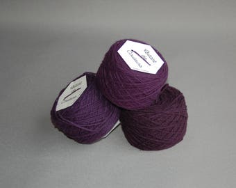 zinzolin, naturally hand dyed Merino Wool