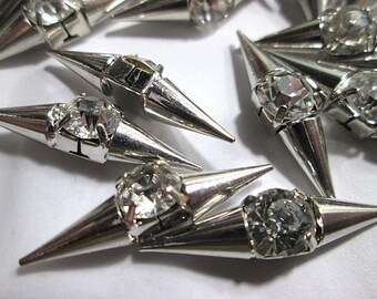 8 Rhinestone in Silver Settings