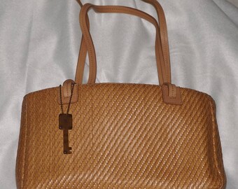 Vintage, 1990’s “Fossil” woven leather handbag. Tan leather shoulder strap woven leather bag with tortoise shell key fob stamped FOSSIL.