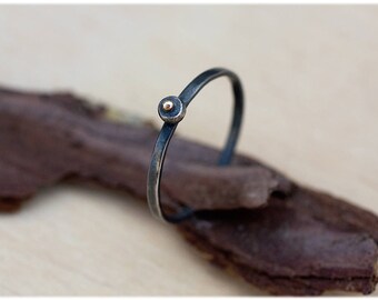 Silver and gold ring: Minimalist Ring - Silver oxidized ring - Gold ball ring - Minimalist jewelry - Geometric stacking ring - Thin ring