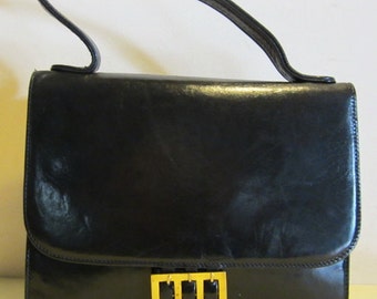 Gorgeous chic vintage Italian black leather bag Italy