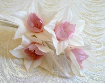 Silk Millinery Flowers Spray of 4 on Silk Stems Ivory Pink Blush for Bridal Bouquets Weddings Hats Corsage 1FN0005OR