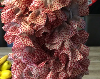 Red and white ruffled scarf