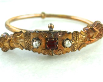 TINY Ornate Victorian Bypass Bangle Bracelet With Pearl and Ruby Doublet Center 5JY1TF-D