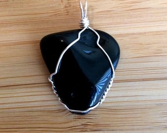 Obsidian pendant