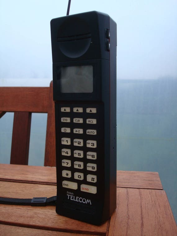 Vintage Mobile/Cell Brick Phone British Ivory from