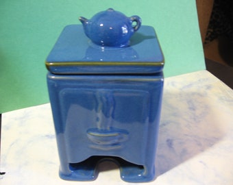 Vintage Tea Bag Caddy, Ceramic holder with lid, 3.25" x 3.25" x 4.25" to top of lid, tea pot on top